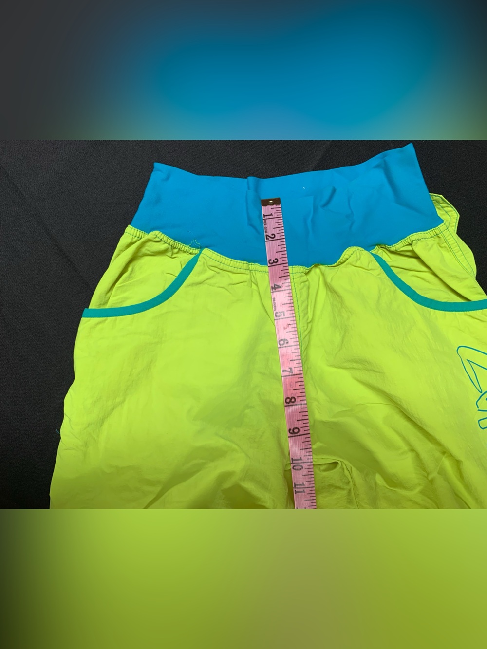 Zumba Wear Cargo Pants. Small like new - Picture 4 of 7